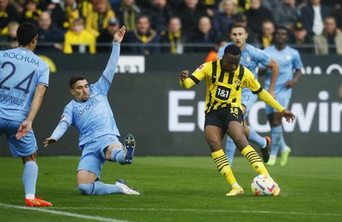 B. Dortmund vs Bochum