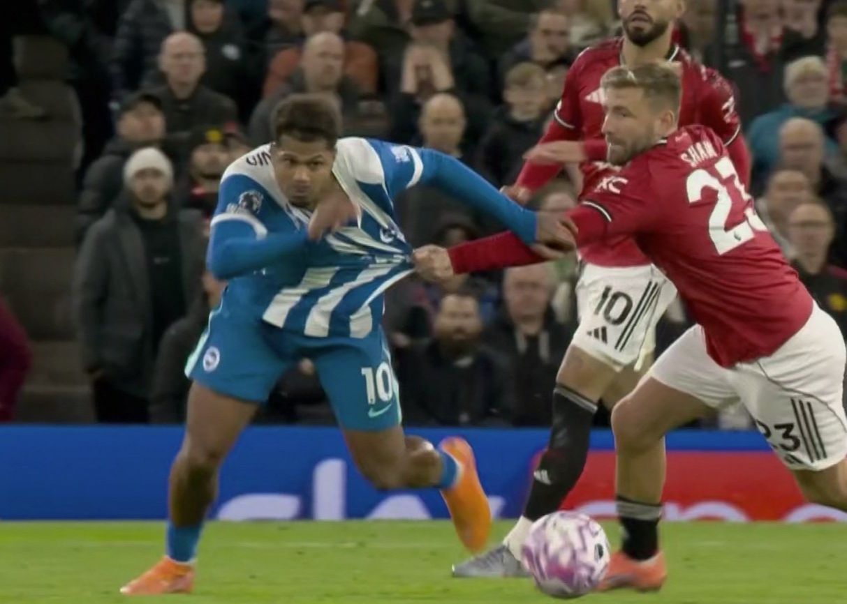Premier League official: Luke Shaw's illegal contact with Rutte was minimal, so the goal is valid