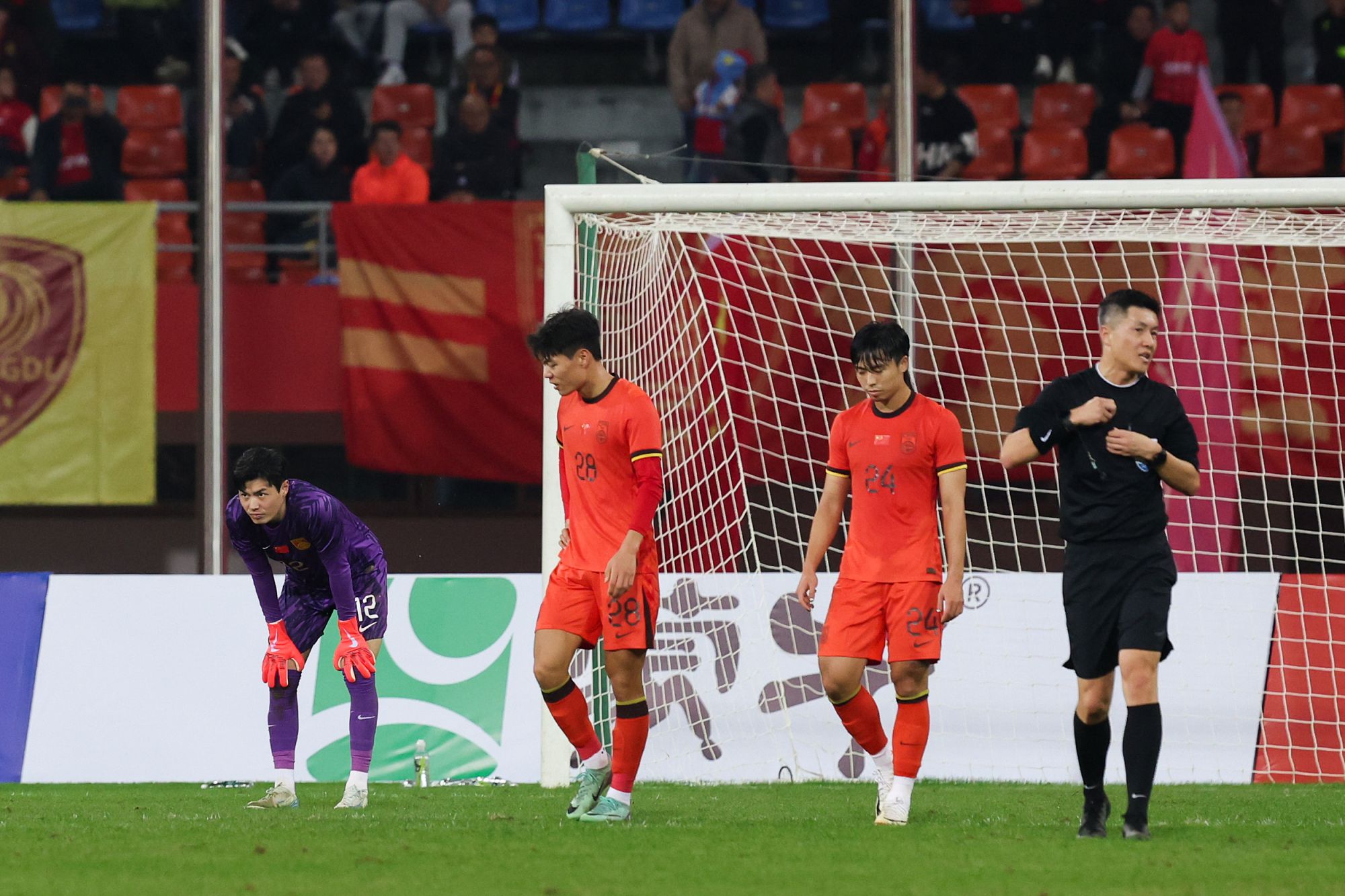 The national football team U22 lost to Vietnam. The national team lost to Vietnam again after the 2022 World Cup preliminaries.