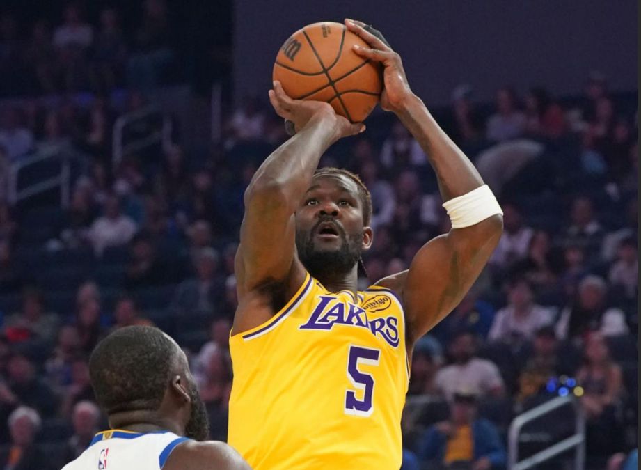 Not soft today! Ayton made 7 of 11 shots and scored 15+8 efficiently. He responded with many dunks to answer questions.