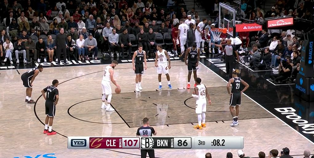 The Cavaliers scored 45 points with 9 three-pointers in a single quarter, and led the Nets by 22 points at the end of the third quarter.