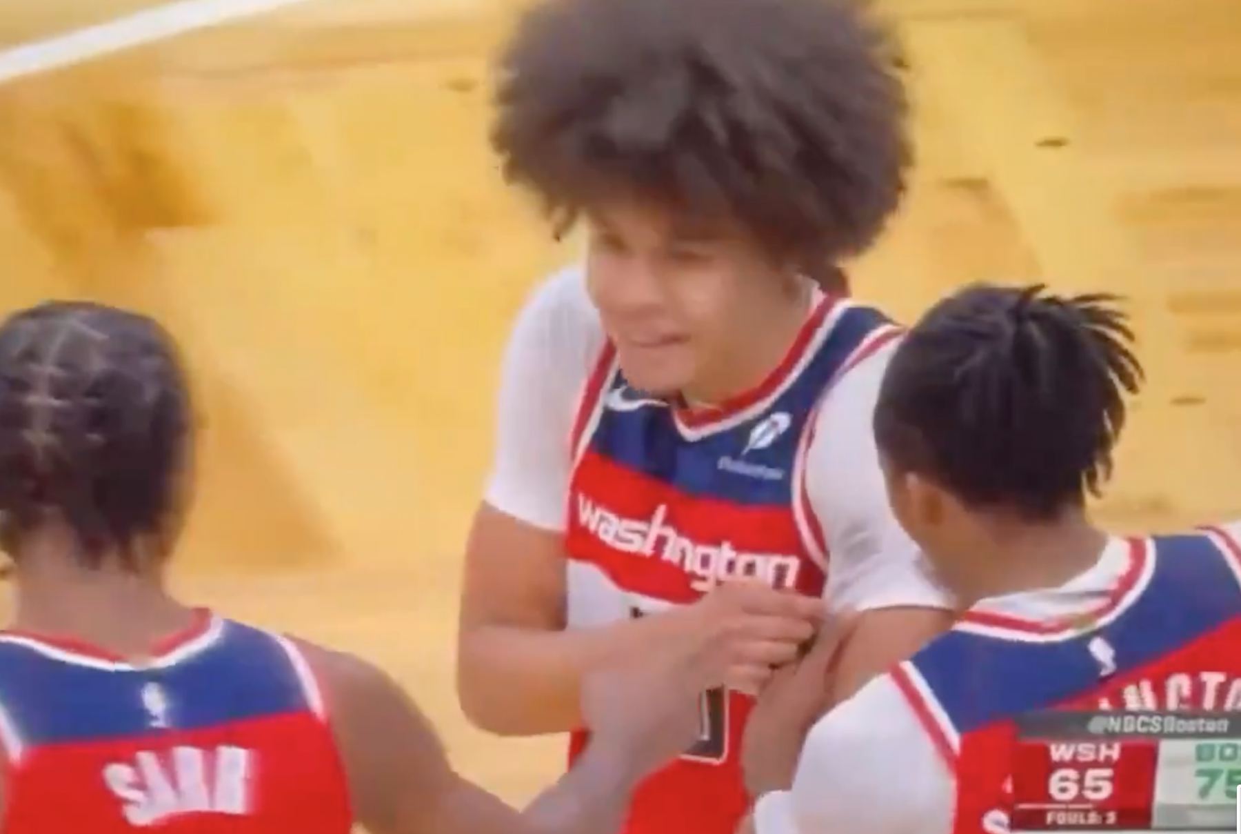 Awkward! When Brown knocked down George in this game, the hairline powder rubbed on the latter's clothes.